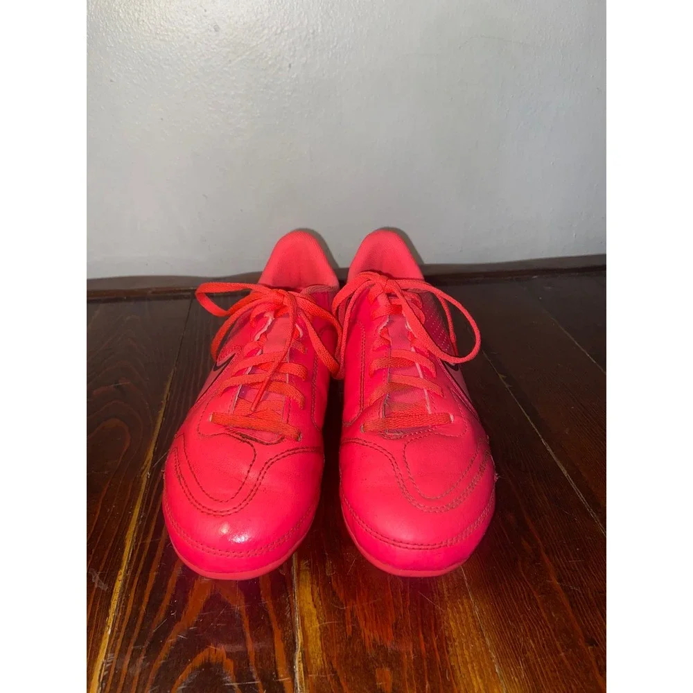 Nike Tiempo Legend 9 Club FG MG Kid Soccer Cleats Bright Pink 4Y Sporty Athletic